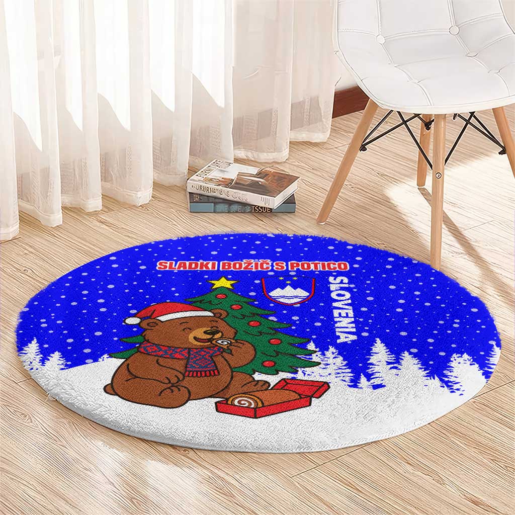 Slovenia Christmas Round Carpet with Bear Potica Cake Snowy Tree and National Emblem Design - Wonder Print Shop