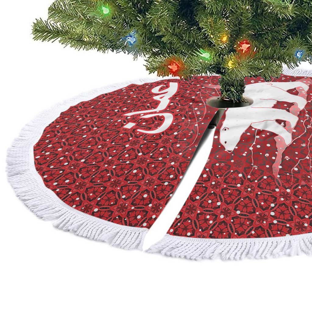 Oman Christmas Tree Skirt with Red Geometric Design, White Oryx, and National Emblem Motif - Wonder Print Shop
