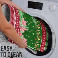 Oman Christmas Bathroom Set with Green-Red Pattern, Mosque and Fort Landmarks, and Festive Ornament Motif - Wonder Print Shop