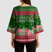Oman Christmas Kimono Sleeve Blouse with Green-Red Pattern, Mosque and Fort Landmarks, and Festive Ornament Motif - Wonder Print Shop
