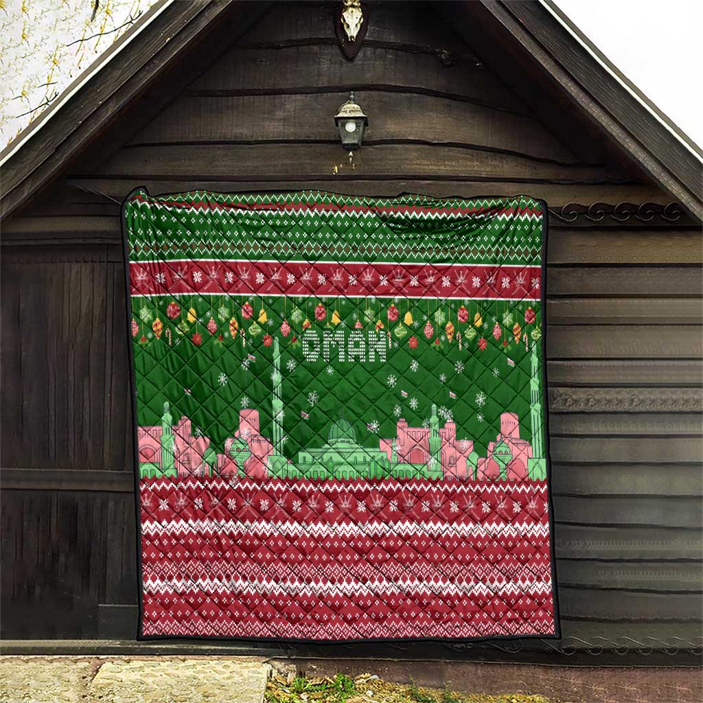Oman Christmas Quilt with Green-Red Pattern, Mosque and Fort Landmarks, and Festive Ornament Motif - Wonder Print Shop