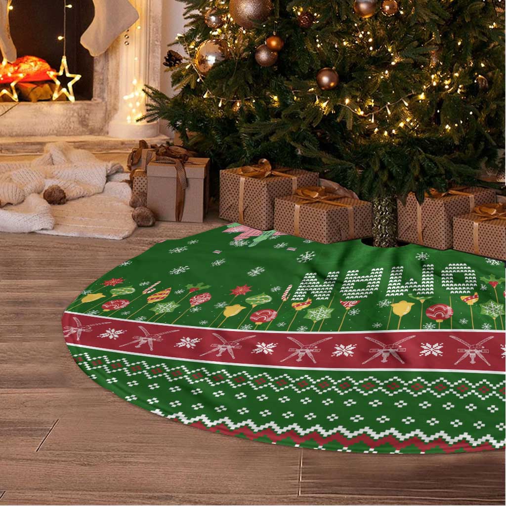 Oman Christmas Tree Skirt with Green-Red Pattern, Mosque and Fort Landmarks, and Festive Ornament Motif - Wonder Print Shop