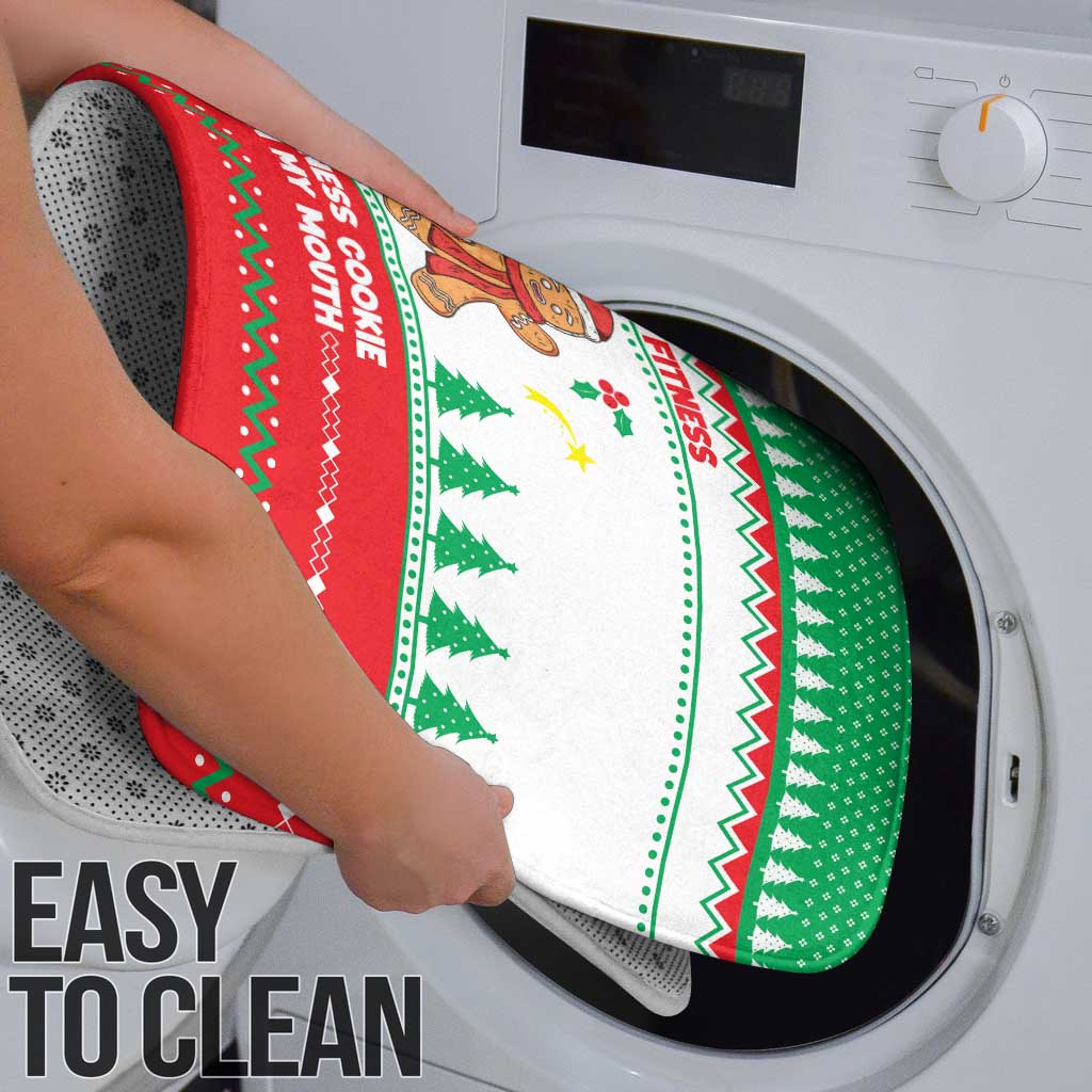 Funny Fitness Cookie Christmas Bathroom Set with Gingerbread Design and Holiday Pattern - Wonder Print Shop