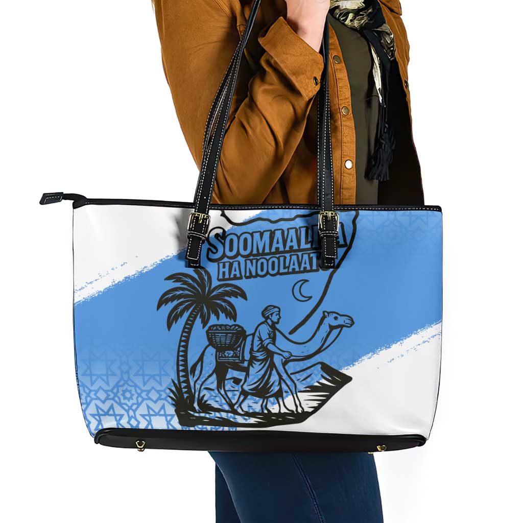 Somalia Leather Tote Bag with Soomaaliya Ha Noolaato Nomad Moon Flag Spirit