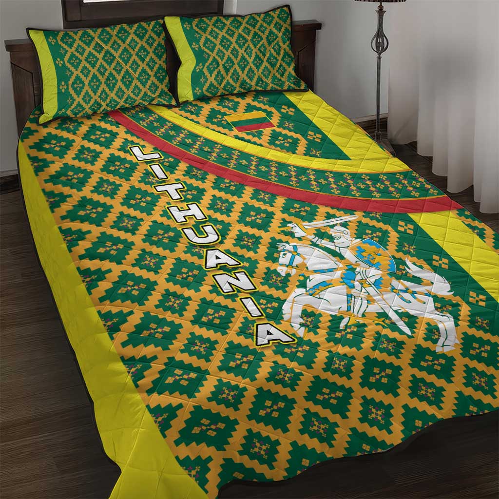 Lithuania Knight Pattern Quilt Bed Set with Traditional Green Yellow Red Design and Vytis Emblem - Wonder Print Shop