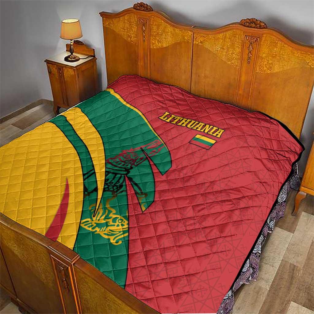 Lithuania Red and Green Quilt with Knight and Dragon Claw Graphic and National Flag - Wonder Print Shop