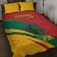 Lithuania Red and Green Quilt Bed Set with Knight and Dragon Claw Graphic and National Flag - Wonder Print Shop