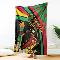 Saint Kitts and Nevis Blanket with Flag Colors and Tropical Island Design - Wonder Print Shop