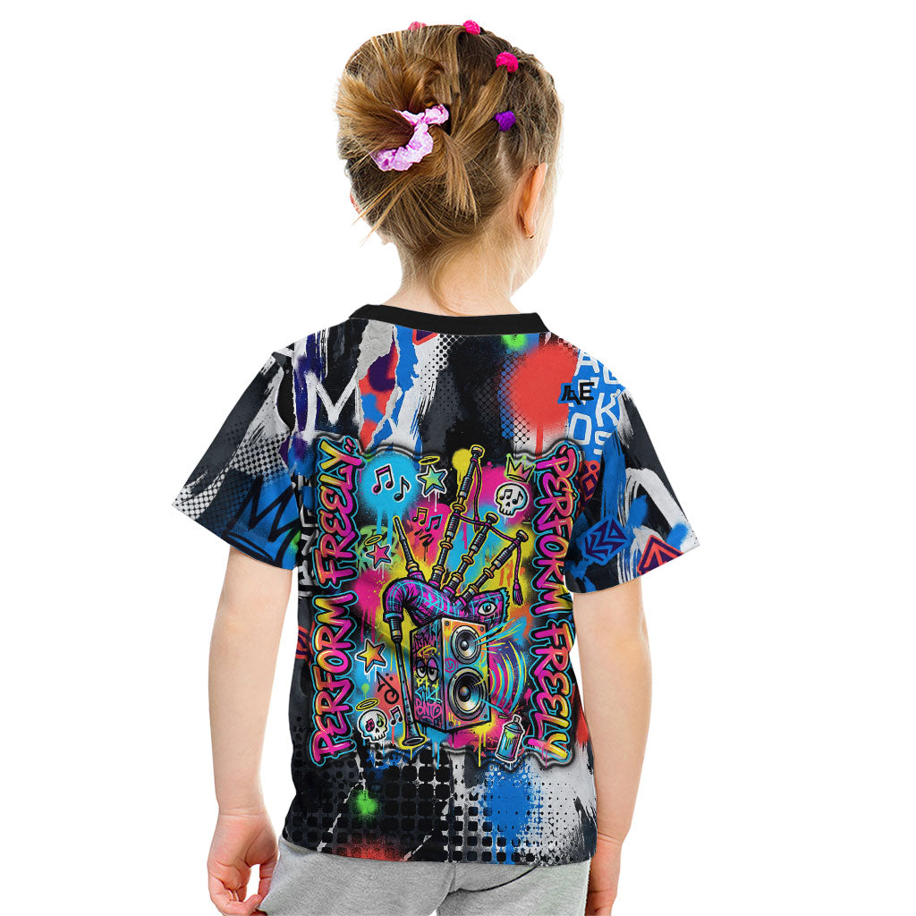 Edinburgh Fringe Festival Kid T Shirt Fringe Vibes Graffiti Seagull Scotland Bagpipes Street Art