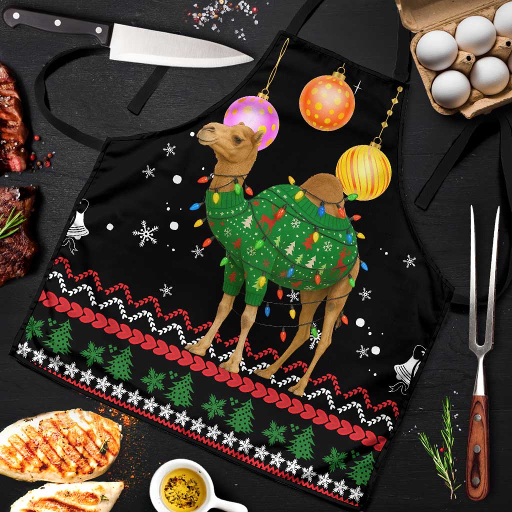 Kuwait Christmas Apron with Camel in Festive Ornaments Snowflakes and Green Red - Wonder Print Shop