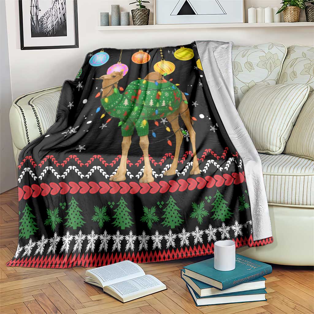 Kuwait Christmas Blanket with Camel in Festive Ornaments Snowflakes and Green Red - Wonder Print Shop