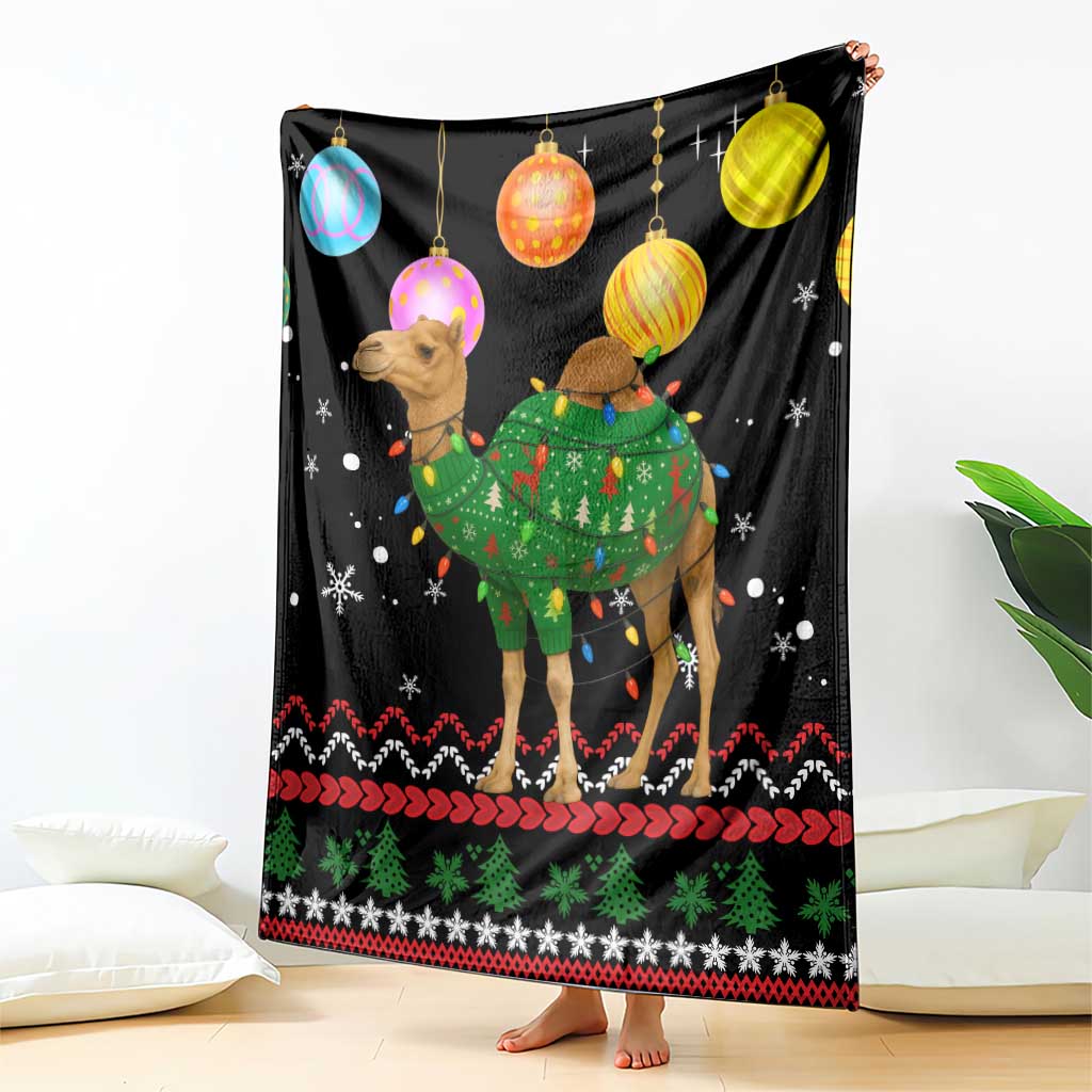 Kuwait Christmas Blanket with Camel in Festive Ornaments Snowflakes and Green Red - Wonder Print Shop