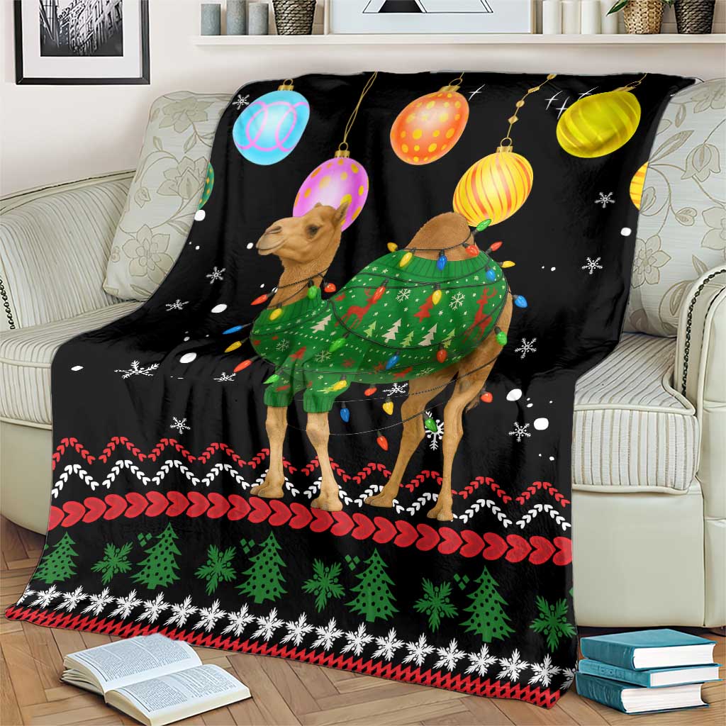 Kuwait Christmas Blanket with Camel in Festive Ornaments Snowflakes and Green Red - Wonder Print Shop