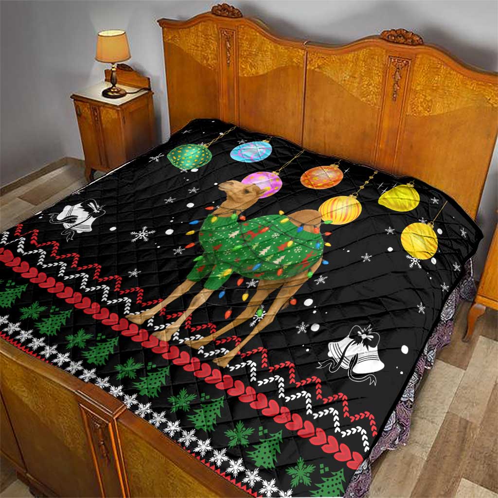 Kuwait Christmas Quilt with Camel in Festive Ornaments Snowflakes and Green Red - Wonder Print Shop