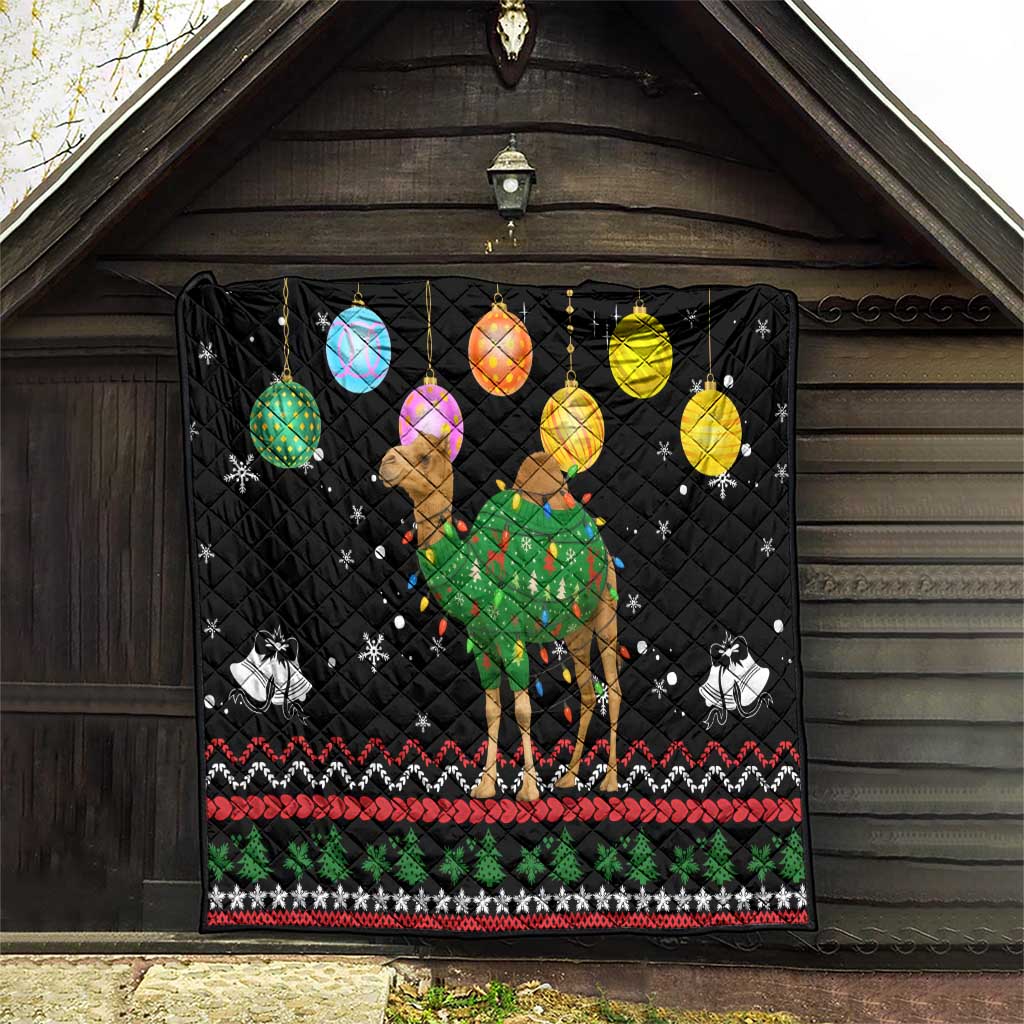 Kuwait Christmas Quilt with Camel in Festive Ornaments Snowflakes and Green Red - Wonder Print Shop