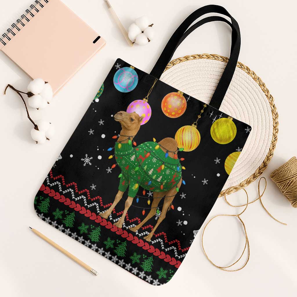 Kuwait Christmas Tote Bag with Camel in Festive Ornaments Snowflakes and Green Red - Wonder Print Shop