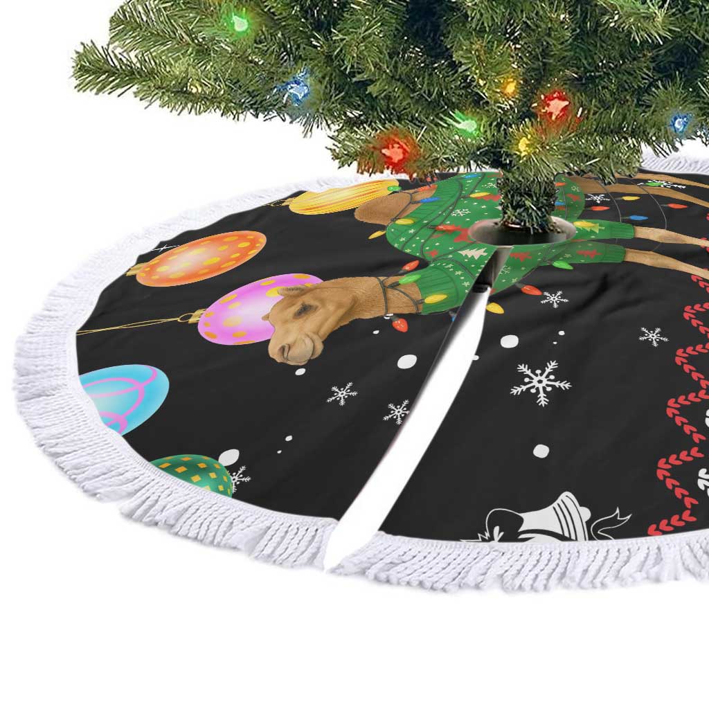 Kuwait Christmas Tree Skirt with Camel in Festive Ornaments Snowflakes and Green Red - Wonder Print Shop