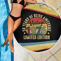 Vintage 1976 Birthday Celebration Beach Blanket 50th Birthday for Him - Retro Distressed Stripe Pattern