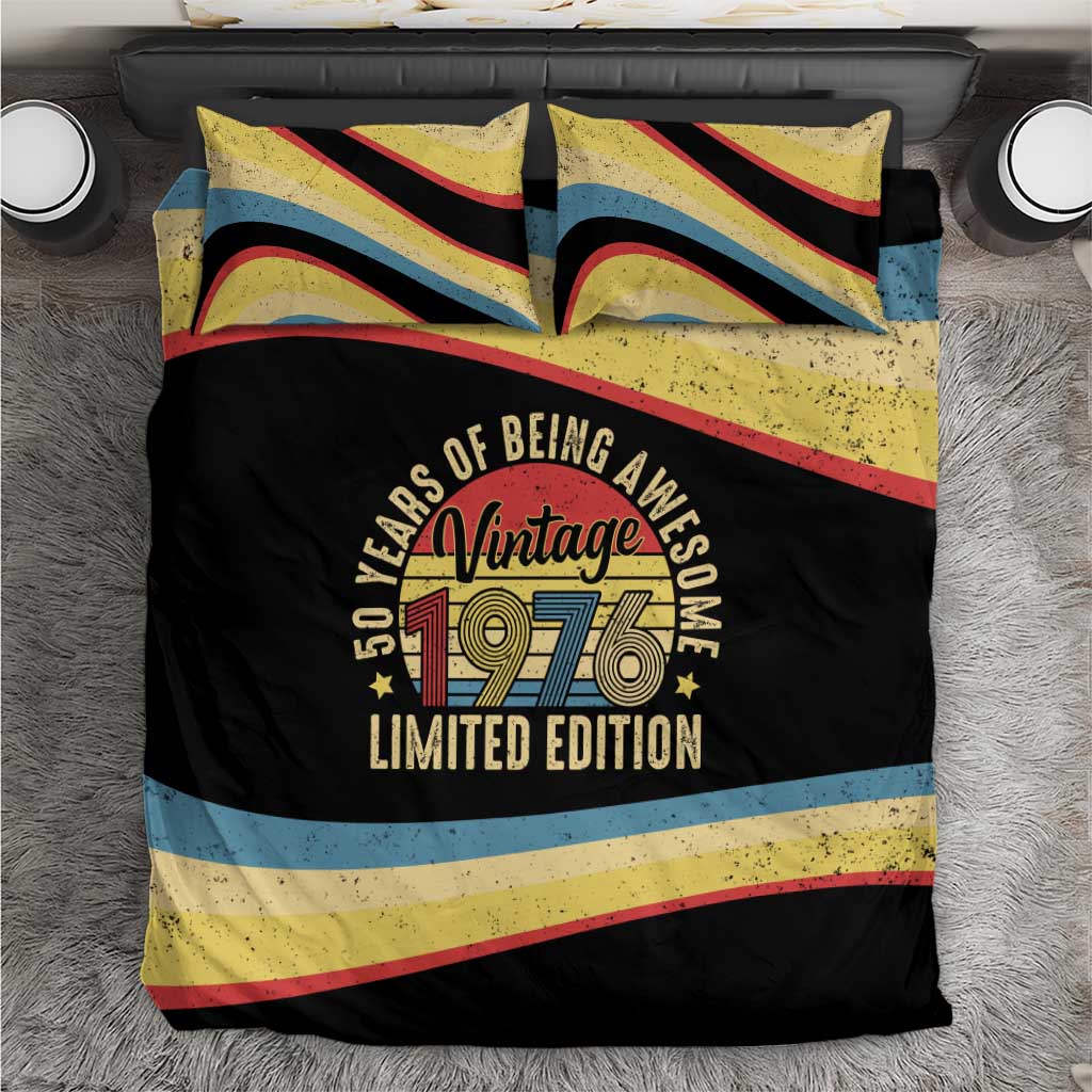 Vintage 1976 Birthday Celebration Bedding Set 50th Birthday for Him - Retro Distressed Stripe Pattern