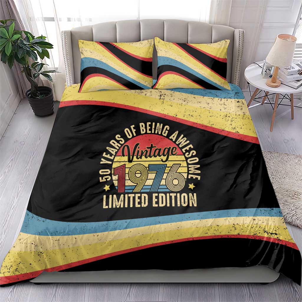 Vintage 1976 Birthday Celebration Bedding Set 50th Birthday for Him - Retro Distressed Stripe Pattern
