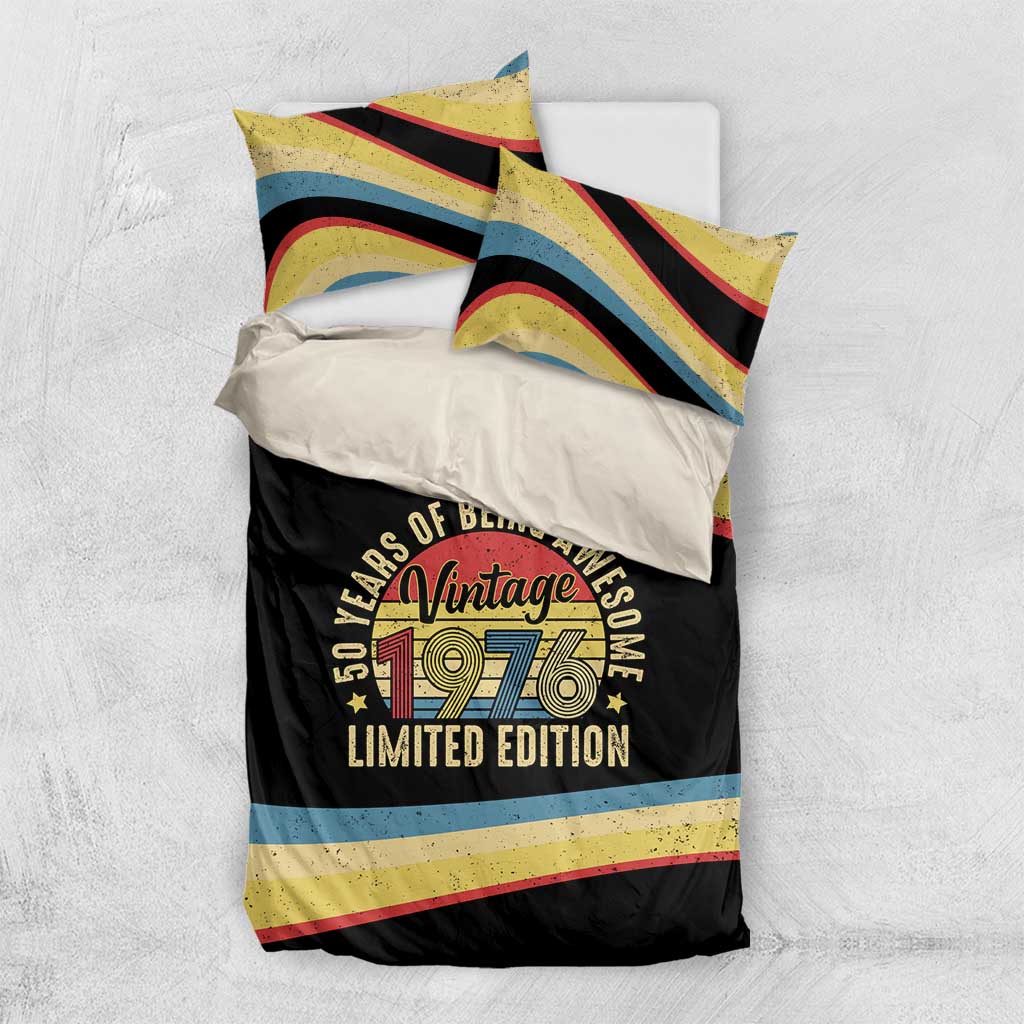 Vintage 1976 Birthday Celebration Bedding Set 50th Birthday for Him - Retro Distressed Stripe Pattern