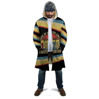 Vintage 1976 Birthday Celebration Cloak 50th Birthday for Him - Retro Distressed Stripe Pattern