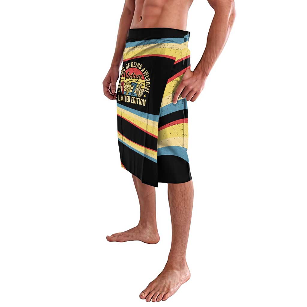 Vintage 1976 Birthday Celebration Lavalava 50th Birthday for Him - Retro Distressed Stripe Pattern