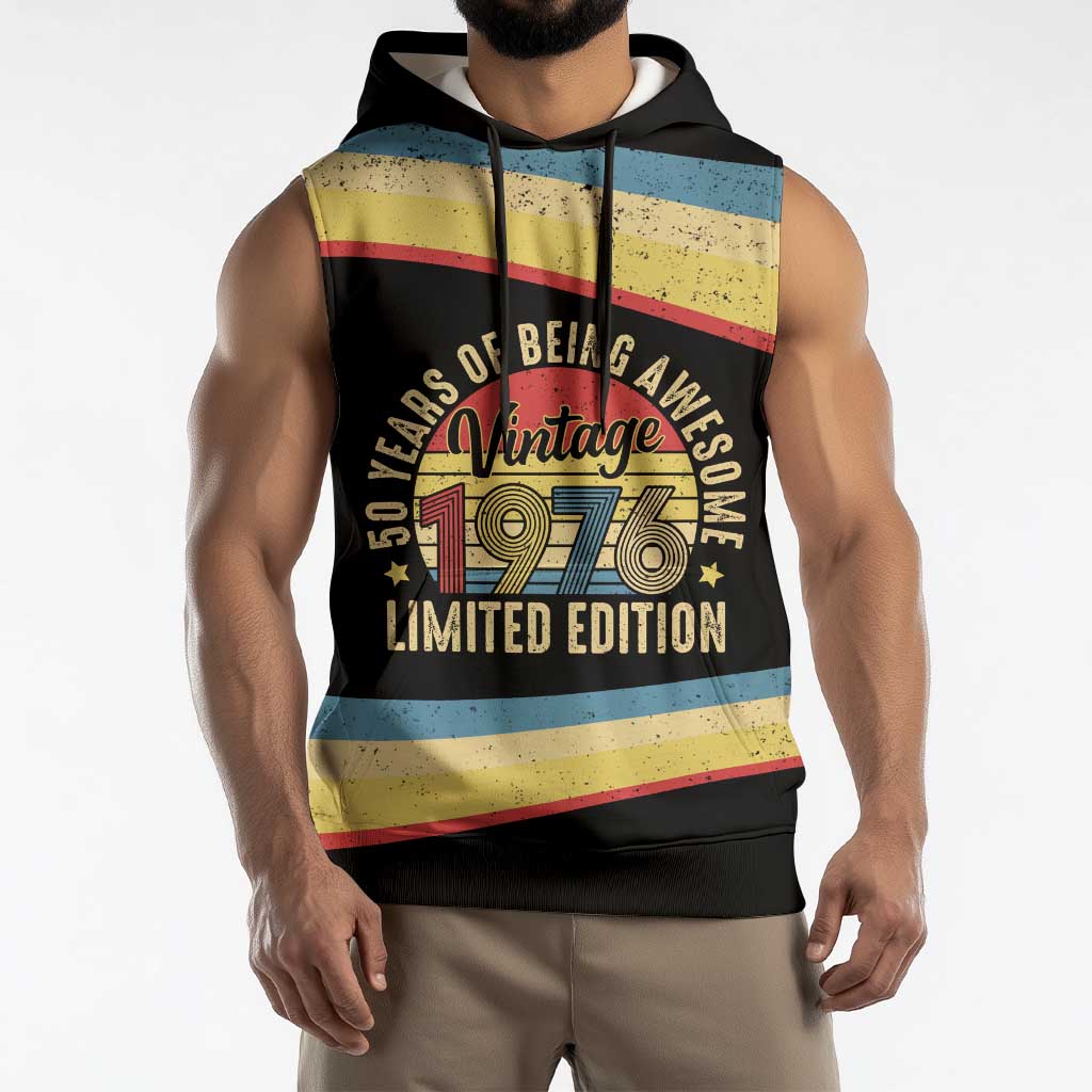 Vintage 1976 Birthday Celebration Sleeveless Hoodie 50th Birthday for Him - Retro Distressed Stripe Pattern
