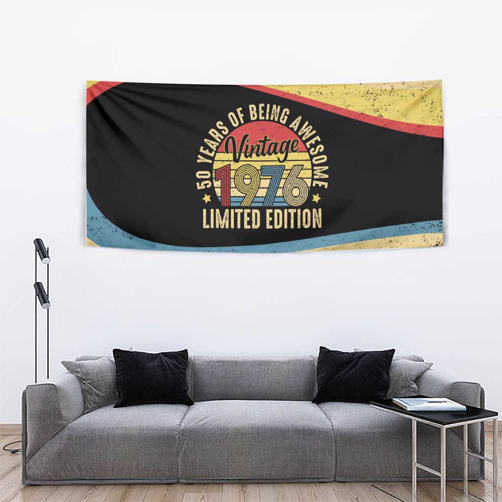 Vintage 1976 Birthday Celebration Tapestry 50th Birthday for Him - Retro Distressed Stripe Pattern
