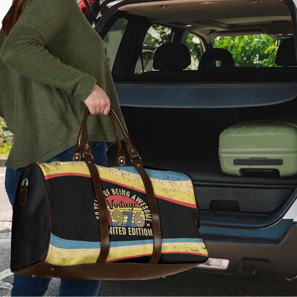 Vintage 1976 Birthday Celebration Travel Bag 50th Birthday for Him - Retro Distressed Stripe Pattern