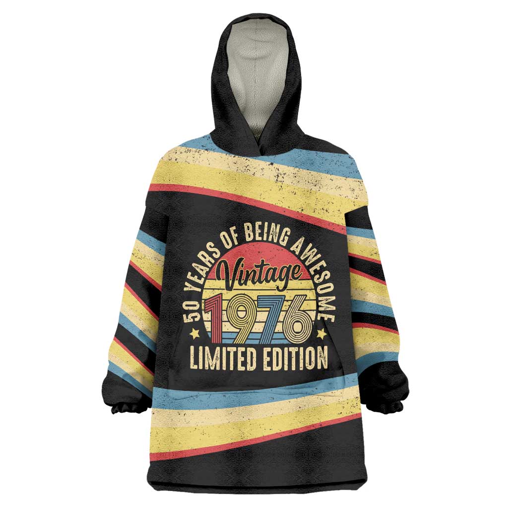 Vintage 1976 Birthday Celebration Wearable Blanket Hoodie 50th Birthday for Him - Retro Distressed Stripe Pattern