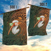 Vintage American White Ibis Garden Flag Miami Sunglasses Artistic Tribal Wave Pattern