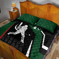 Pakistan Cricket Quilt Bed Set Sporty Style with Flag Colors & Player Illustration