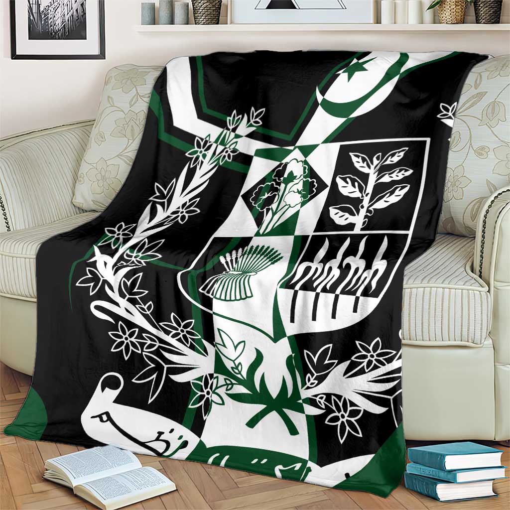 Pakistan Emblem Blanket Eagle-Shaped Design with National Symbol