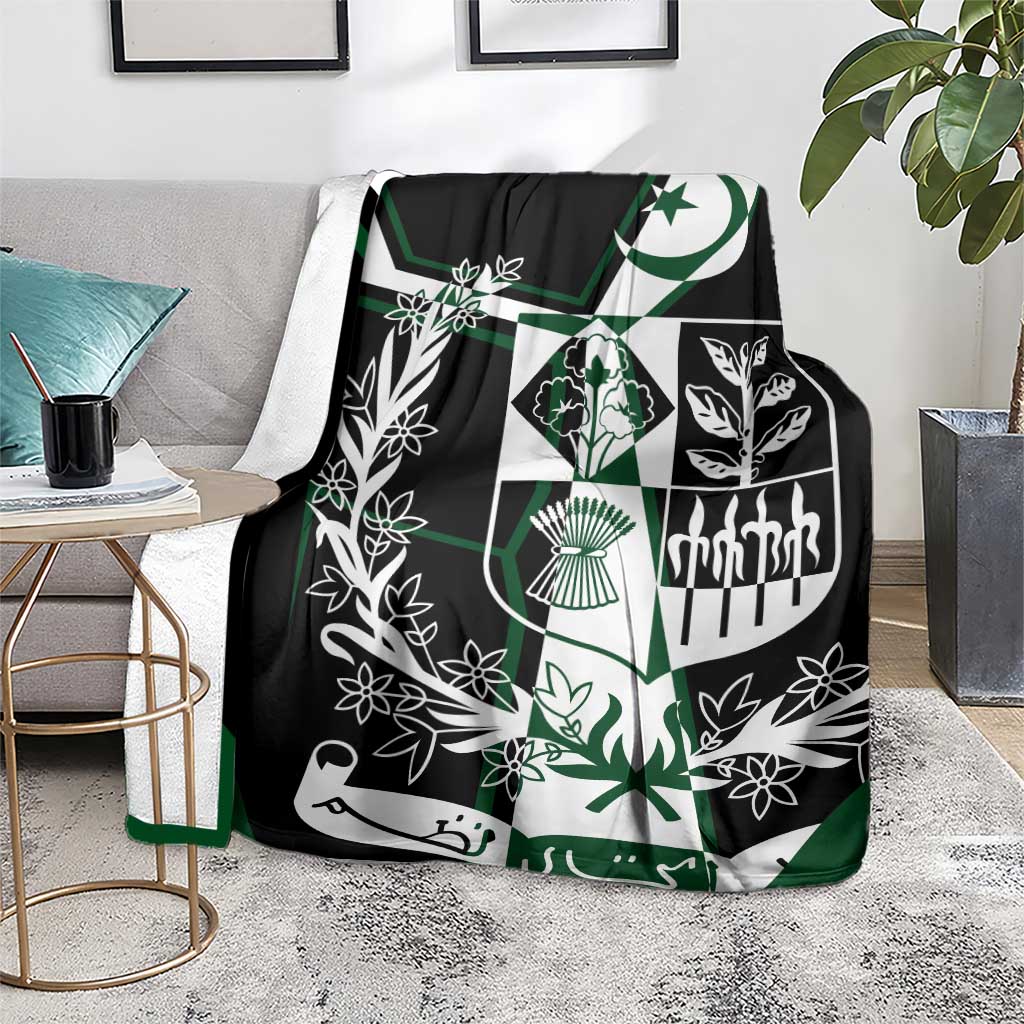 Pakistan Emblem Blanket Eagle-Shaped Design with National Symbol