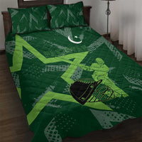 Pakistan Cricket Quilt Bed Set Sporty Style with Flag Stars & Player Illustration