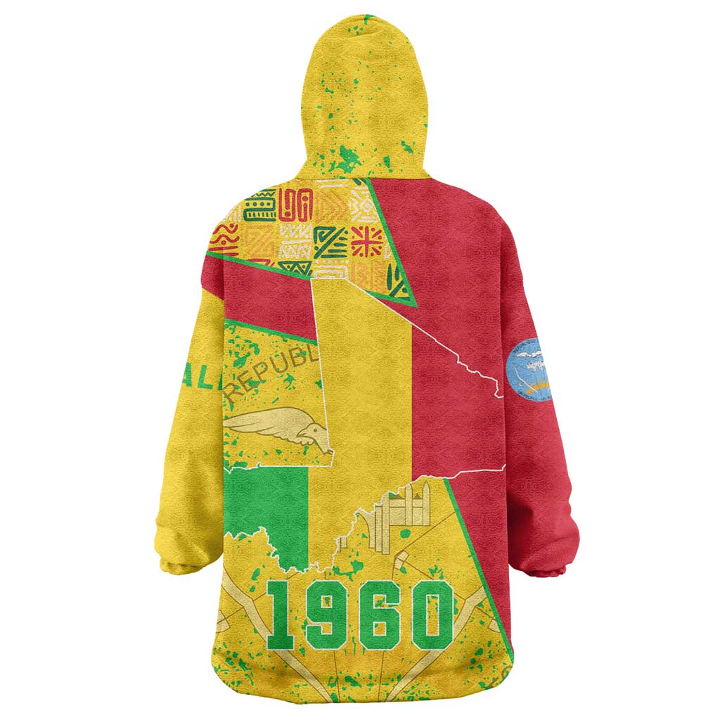 Mali Map Wearable Blanket Hoodie Heart-Inspired Design with National Flag Colors