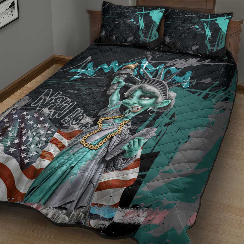 Street Art Liberty Quilt Bed Set with Graffiti Print and Cartoon Statue of Liberty - Wonder Print Shop