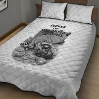 Raccoon I Am Not A Raccoon I Am A Trash Panda Quilt Bed Set Funny Animal Meme Grayscale Sketch Illustration