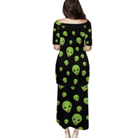 Alien Christmas Puletasi Xmas Holiday Patterns - Wonder Print Shop