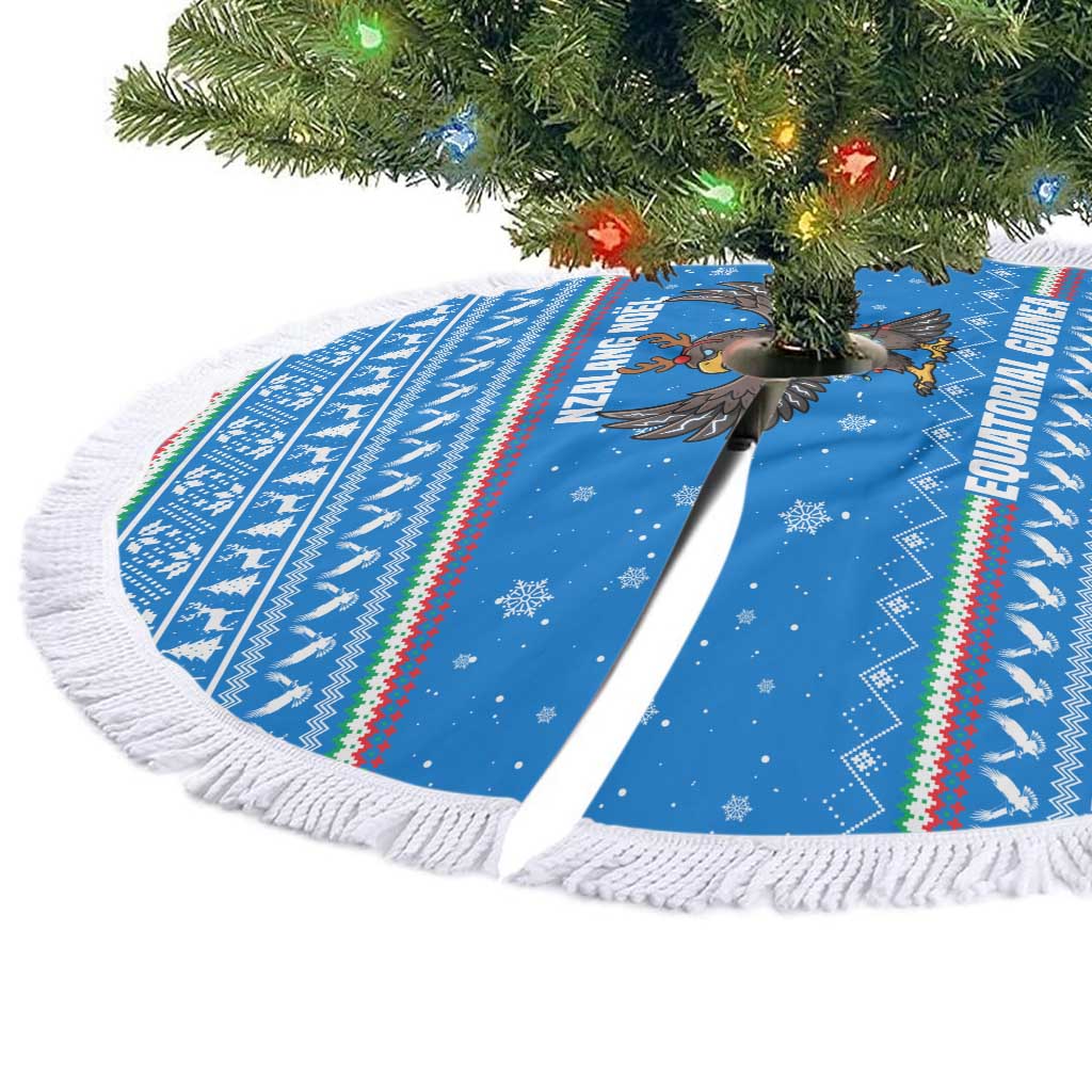Equatorial Guinea Christmas Tree Skirt with Nzalang Noel Eagle Flag Snowflakes and Blue Holiday - Wonder Print Shop
