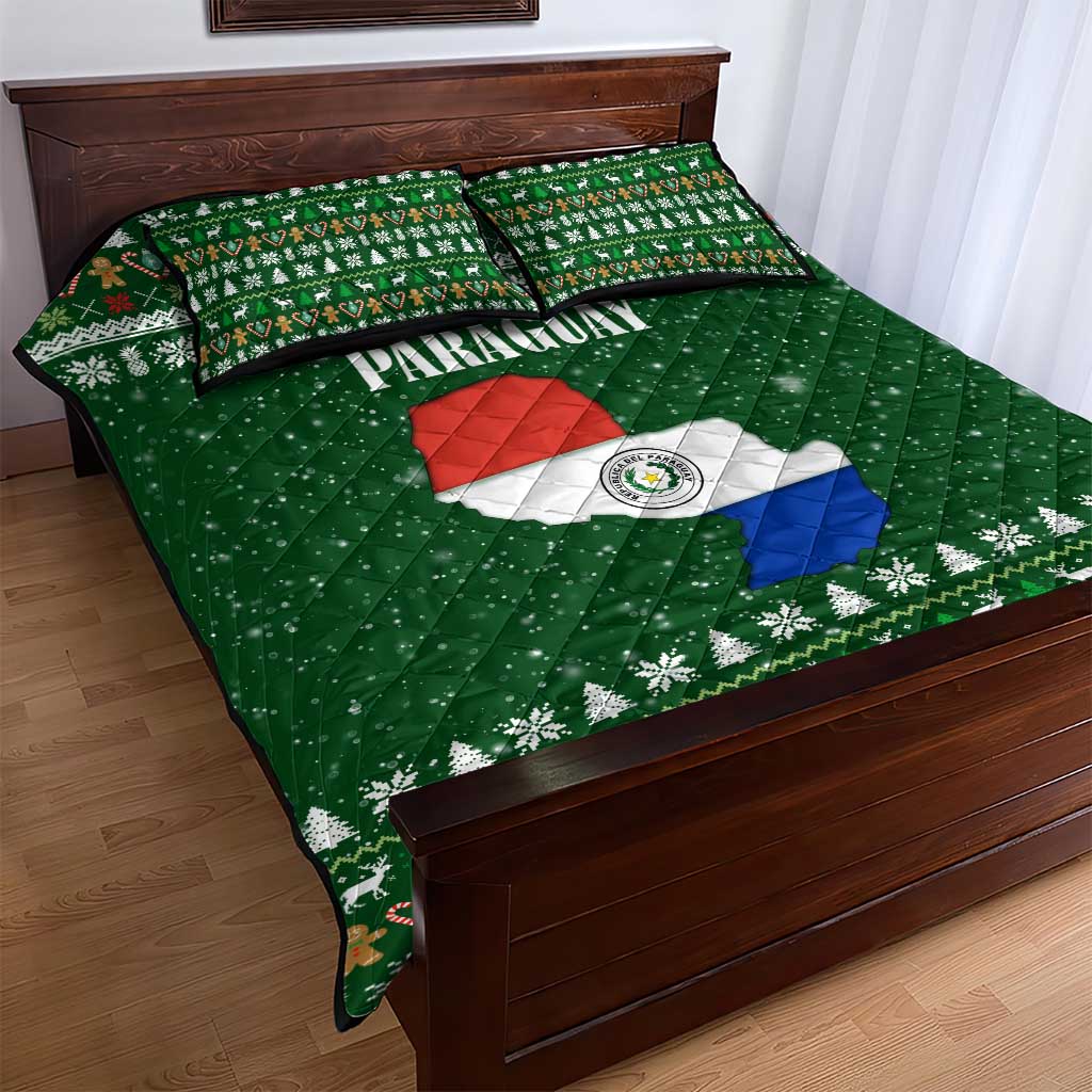Paraguay Christmas Quilt Bed Set with Green Festive Pattern, Map and Flag Motif, and Santa Illustration - Wonder Print Shop