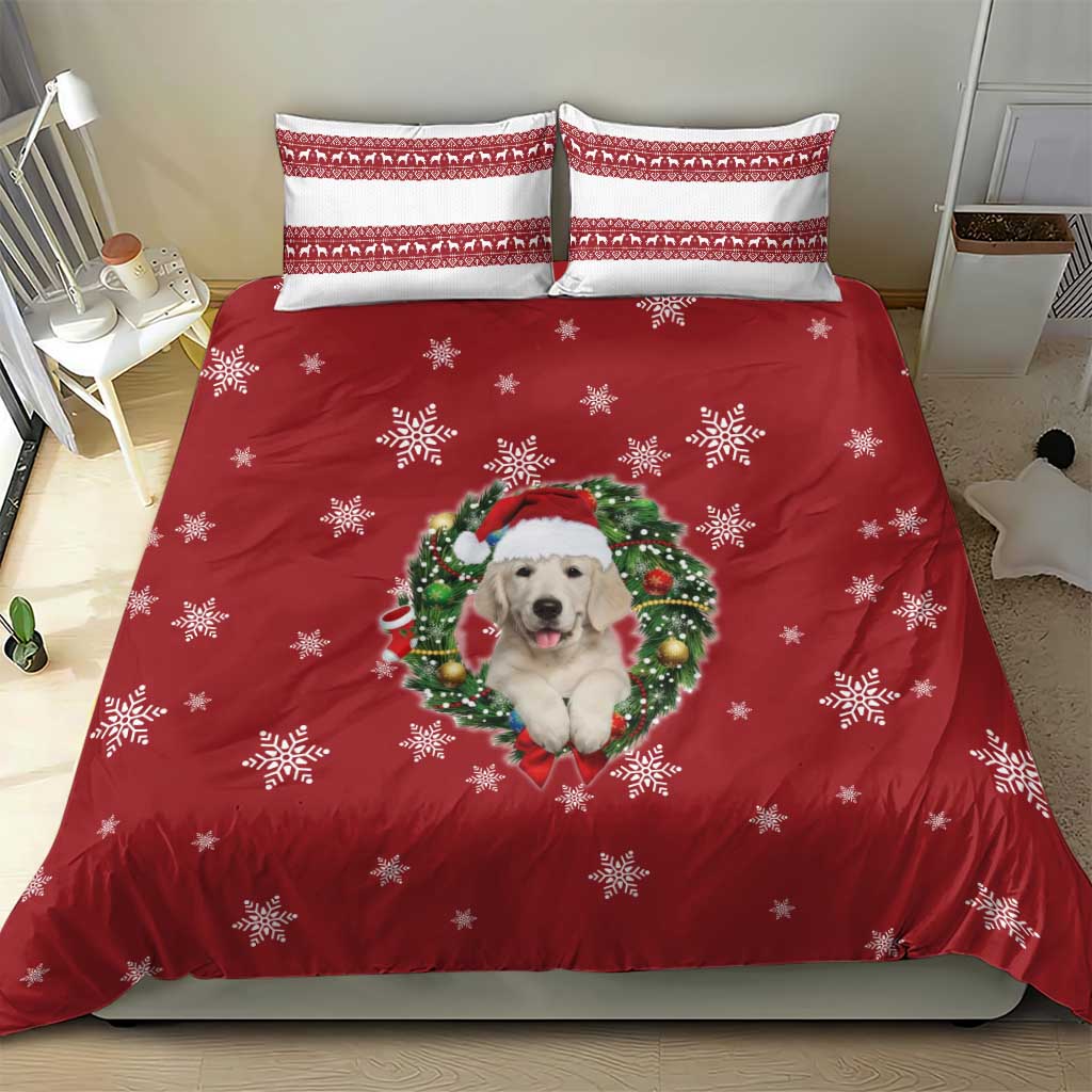 Golden Retriever Christmas Bedding Set with Santa Hat Wreath and Snowflake Design - Wonder Print Shop