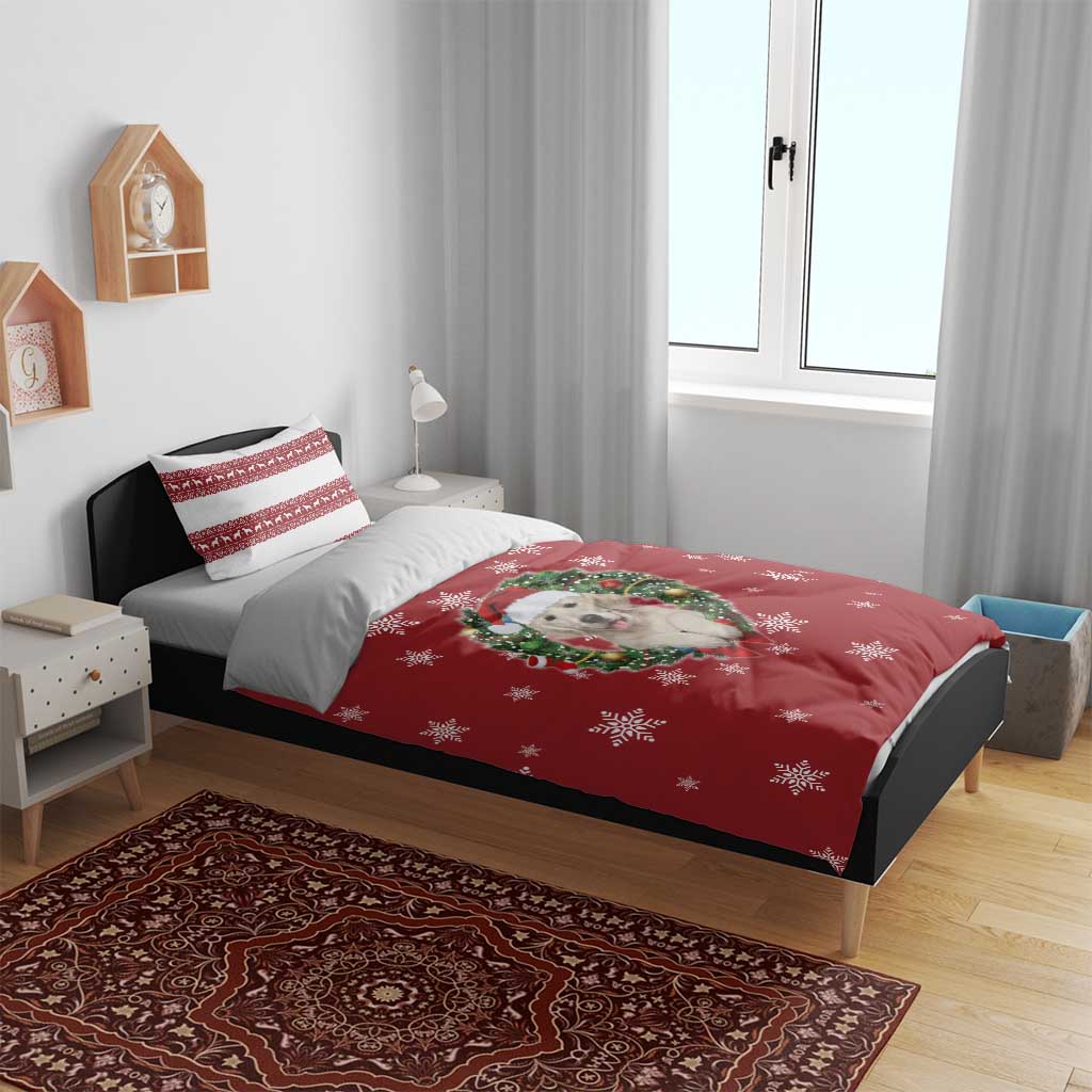 Golden Retriever Christmas Bedding Set with Santa Hat Wreath and Snowflake Design - Wonder Print Shop