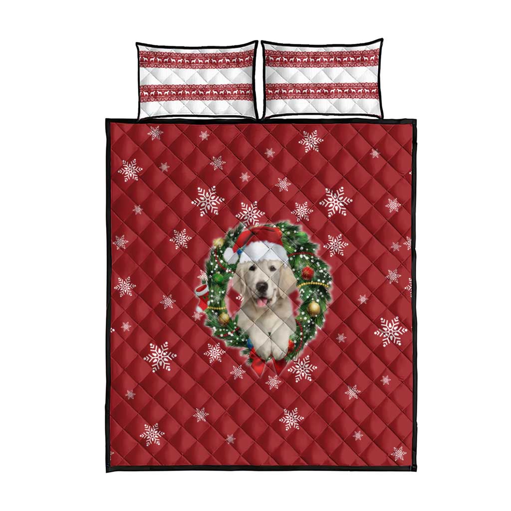 Golden Retriever Christmas Quilt Bed Set with Santa Hat Wreath and Snowflake Design - Wonder Print Shop
