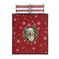 Golden Retriever Christmas Quilt Bed Set with Santa Hat Wreath and Snowflake Design - Wonder Print Shop