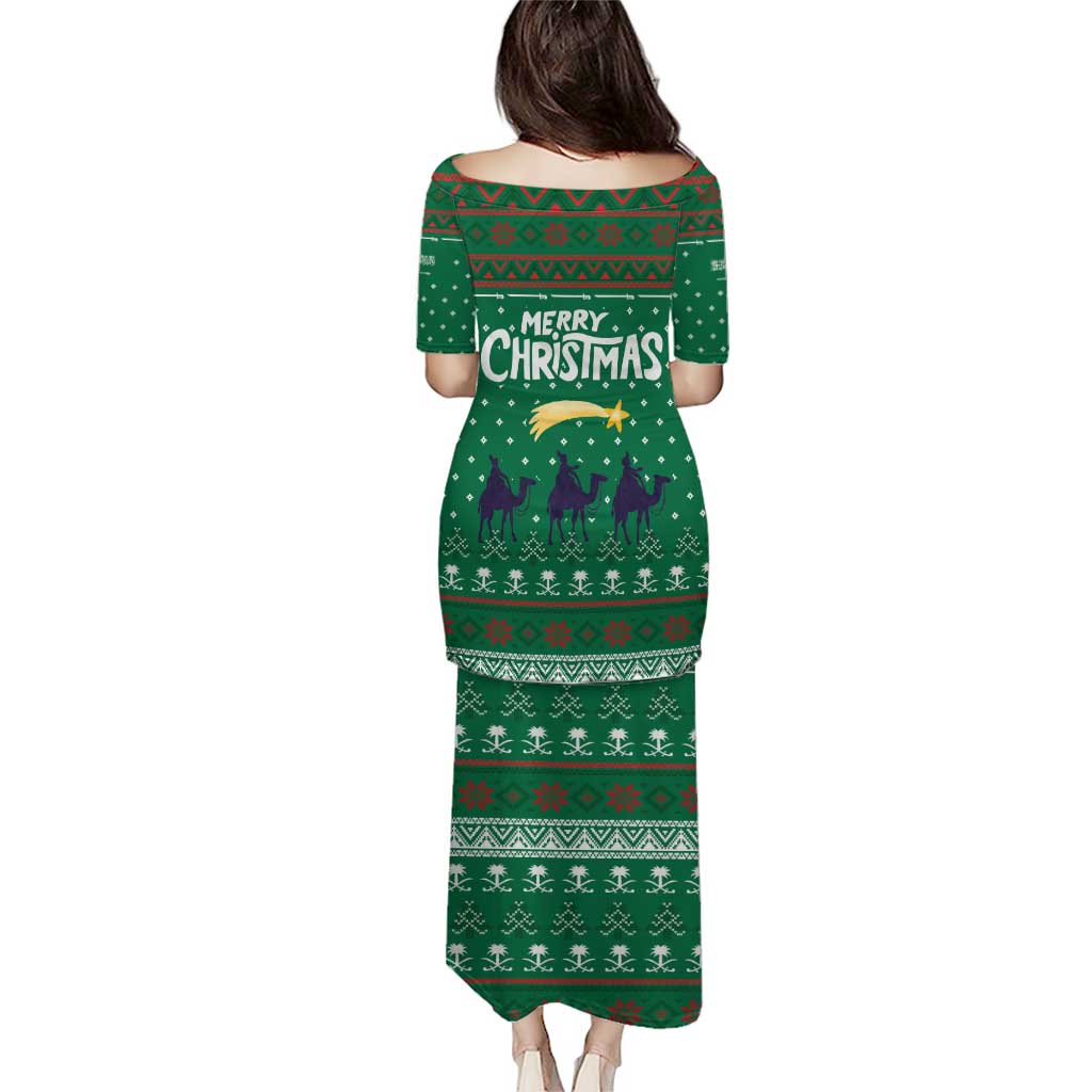 Saudi Arabia Christmas Puletasi with Green Pattern, Traditional Script Motif, and Camel Caravan Silhouette - Wonder Print Shop