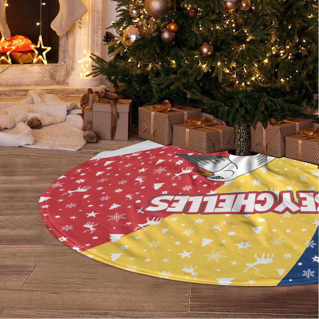 Seychelles Christmas Tree Skirt with Flag Colors Pattern, Tropical Bird Motif, and National Coat of Arms - Wonder Print Shop