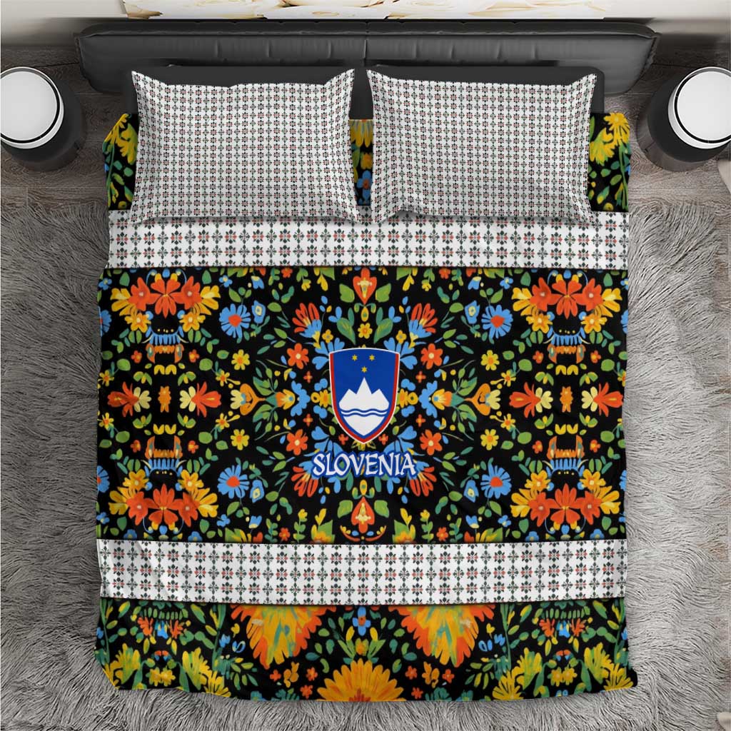 Slovenia Folk Art Bedding Set Bright Floral Pattern with National Crest Emblem