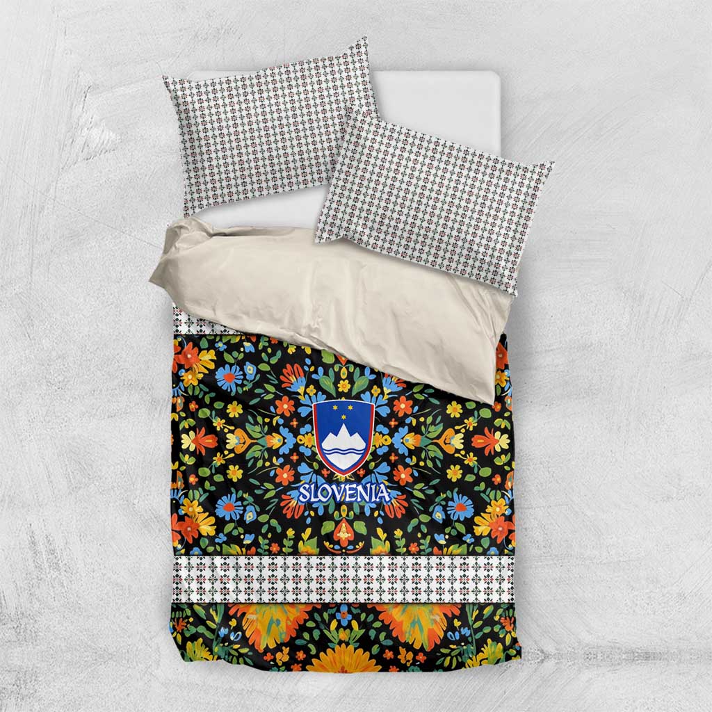 Slovenia Folk Art Bedding Set Bright Floral Pattern with National Crest Emblem